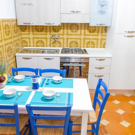 Kefa Holiday - Sailor's Apartment